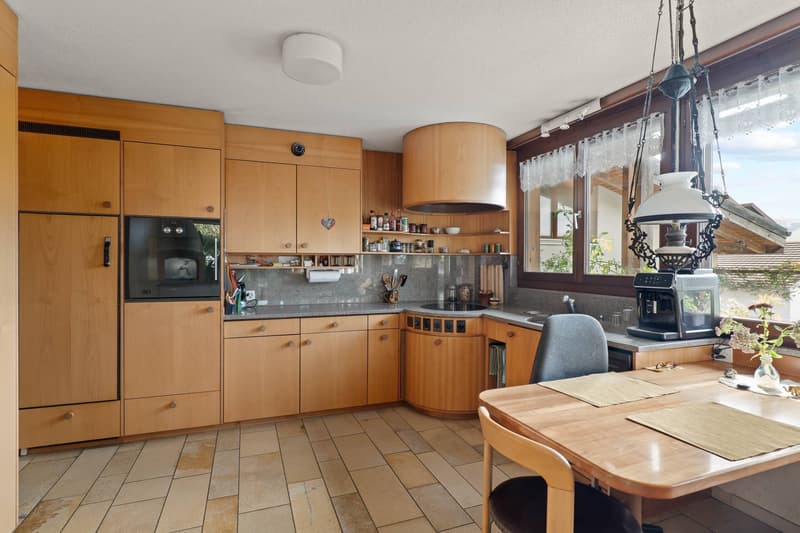 ECO-LIVING AVEC VUE : MAISON FAMILIALE AVEC INSTALLATION PHOTOVOLTAÏQUE ET VUE IMPRENABLE (4)