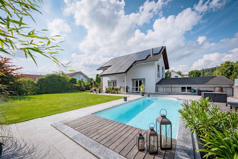 MODERN COUNTRY VILLA WITH POOL (1)