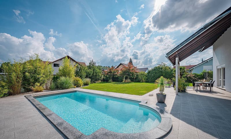 MODERN COUNTRY VILLA WITH POOL (8)