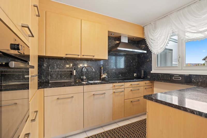 Maison d'angle soignée avec beaucoup d'espace vert - votre refuge dans un excellent emplacement (5)
