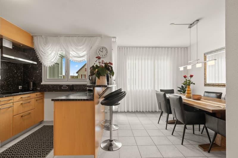 Maison d'angle soignée avec beaucoup d'espace vert - votre refuge dans un excellent emplacement (4)