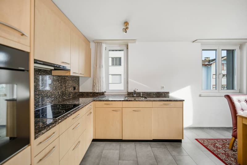 APPARTEMENT EXCLUSIF DE 4,5 PIÈCES EN COPROPRIÉTÉ AVEC BALCON ET ESPACE GÉNÉREUX (7)