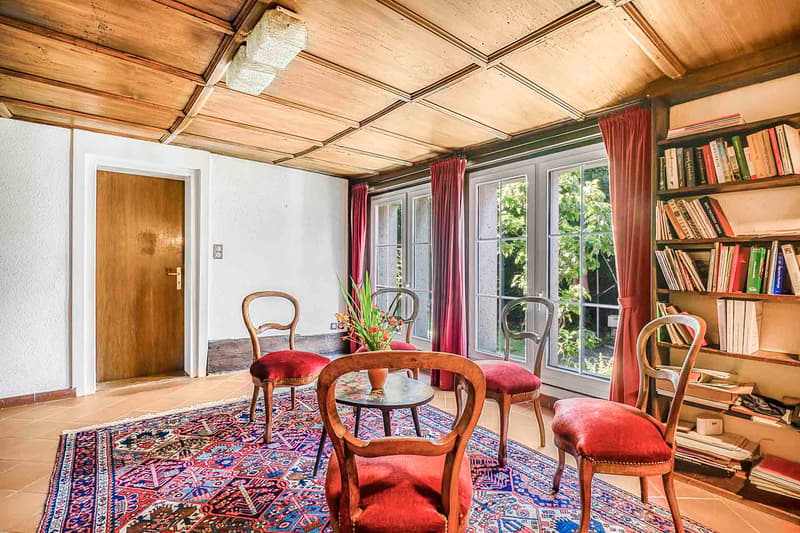 EXKLUSIVES LANDHAUS MIT GESCHICHTE – IDEAL FÜR MEHRGENERATIONSWOHNEN IN STEINMAUR (5)