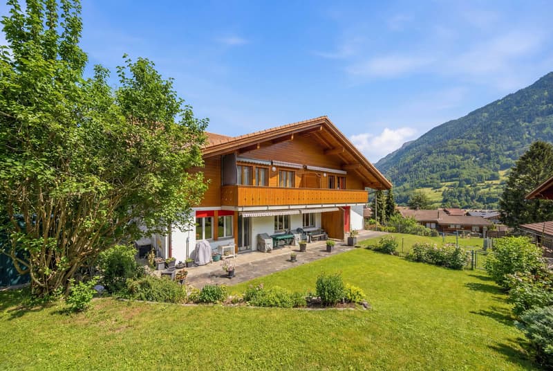 ELEGANTE APPARTAMENTO CON GIARDINO IN MEZZO ALLE ALPI (7)