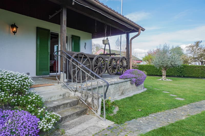 CASA INDIPENDENTE VICINO AL LAGO CON GIARDINO IDILLIACO (IN BASE ALLA LEGGE EDILIZIA) (8)