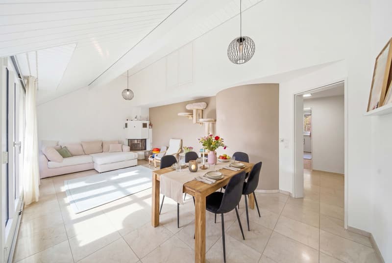 LIVING COMFORT ON TWO LEVELS - 4.5 ROOM MAISONETTE JUST A FEW MINUTES FROM THE CITY (1)