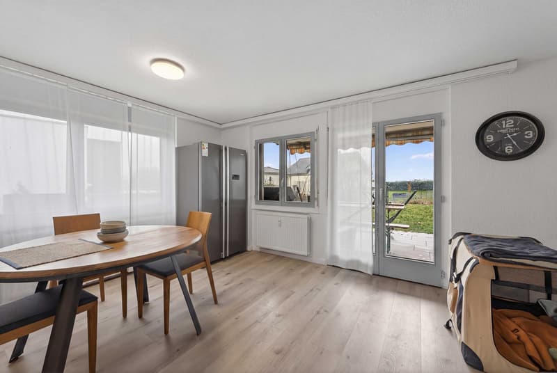5.5-ROOM-DOUBLE-FAMILY-HOUSE WITH MOUNTAIN VIEW AND POTENTIAL (5)