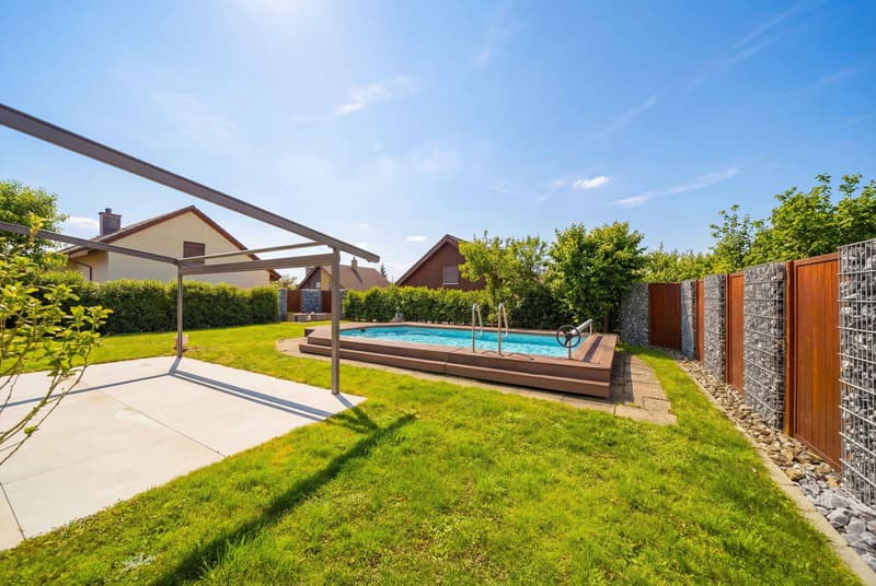 DETACHED 5.5 ROOM FAMILY HOME WITH POOL - WATT ELSE? (7)