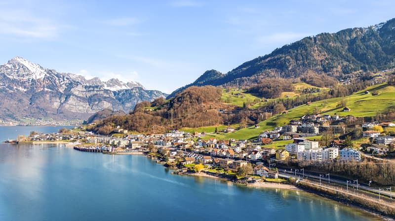 LIVING WITH MOUNTAIN AND LAKE VIEW IN UNTERTERZEN (7)