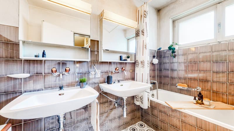 CHARMING 6.5-ROOM DETACHED HOUSE WITH TERRACE AND DOUBLE GARAGE IN NÜRENSDORF (6)