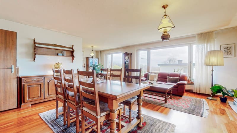 CHARMING 6.5-ROOM DETACHED HOUSE WITH TERRACE AND DOUBLE GARAGE IN NÜRENSDORF (3)
