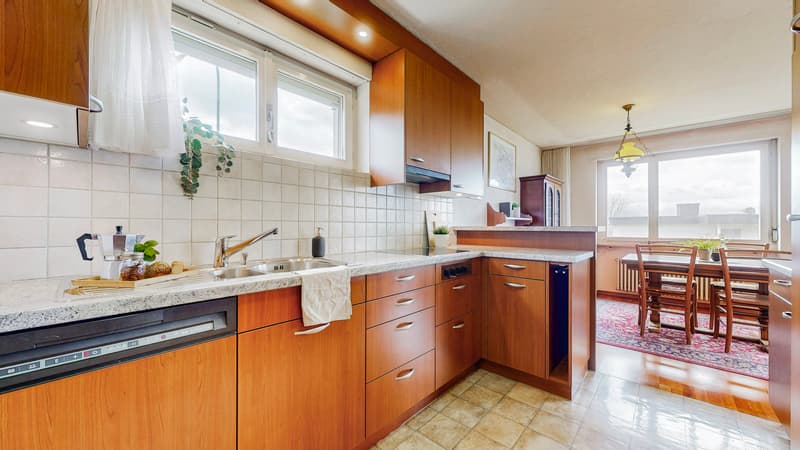 CHARMING 6.5-ROOM DETACHED HOUSE WITH TERRACE AND DOUBLE GARAGE IN NÜRENSDORF (4)