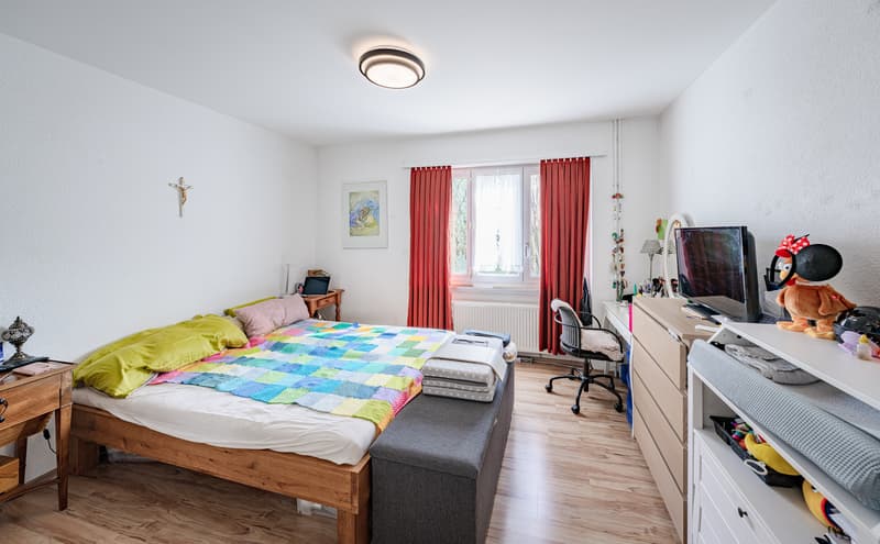 YIELD OPPORTUNITY IN THE SCHOSSHALDEN DISTRICT OF BERNE (4.3%) (4)