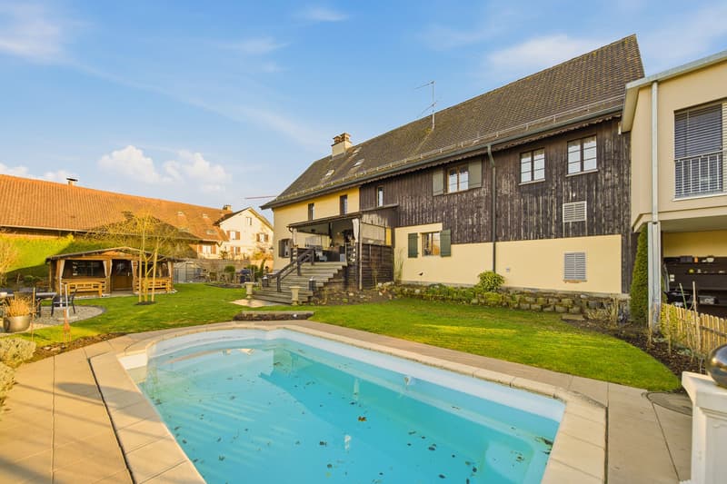 SYMBIOSIS BETWEEN CLASSIC & COMFORT - 7.5 ROOM HOUSE WITH GRANNY APARTMENT (7)