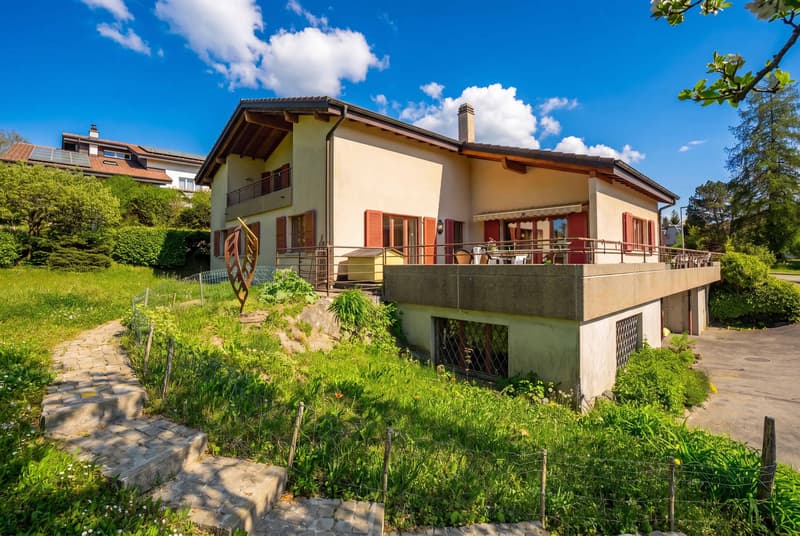 GREAT OPPORTUNITY IN FREIBURG - MULTI-FAMILY HOUSE WITH 3 APARTMENTS (1)