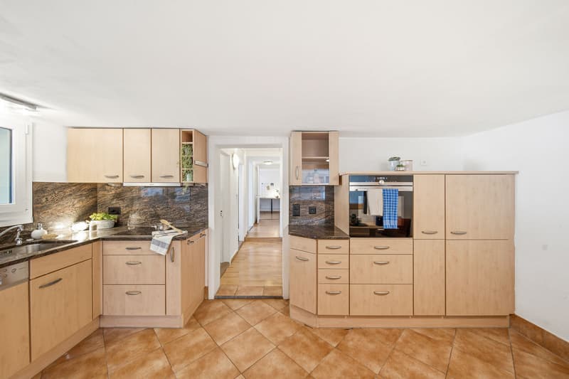 STYLISHLY RENOVATED MILL HOUSE FROM 1880 BETWEEN ZURICH AND ZUG (3)