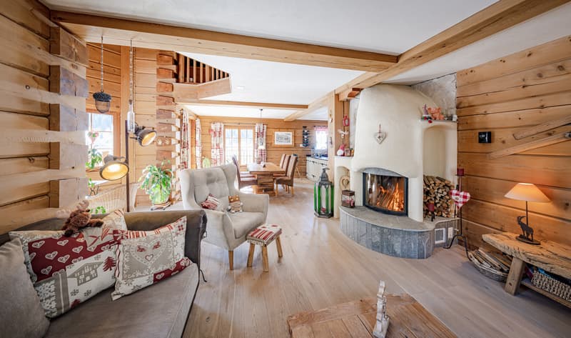FIRST-CLASS LOG CABIN IN CHURWALDEN - 4.5 ROOM MAISONETTE ON THE ROOF (1)