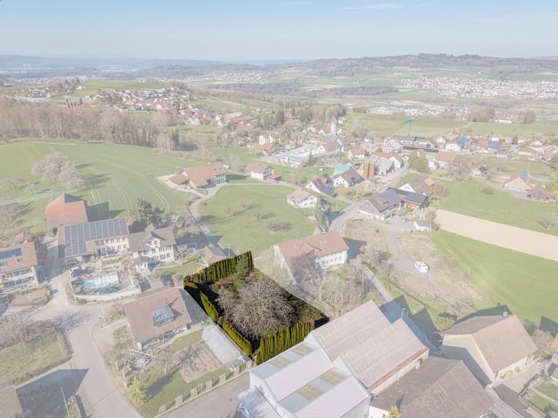 865 M2 RESIDENTIAL BUILDING LAND HIGH ABOVE LAKE HALLWIL (4)