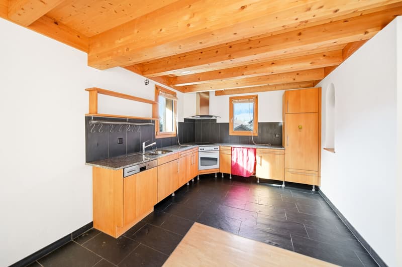 UN TOCCO DI SCANDINAVIA NEL CANTONE DI SVITTO - CASA DI 8,5 LOCALI (3)