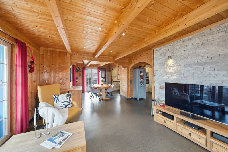 CHARMING 4.5-ROOM DETACHED HOUSE WITH BALCONY AND GARDEN SEATING AREA (2)