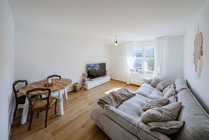 RESIDENTIAL AND COMMERCIAL BUILDING WITH POTENTIAL IN THE HEART OF ETTINGEN (3)