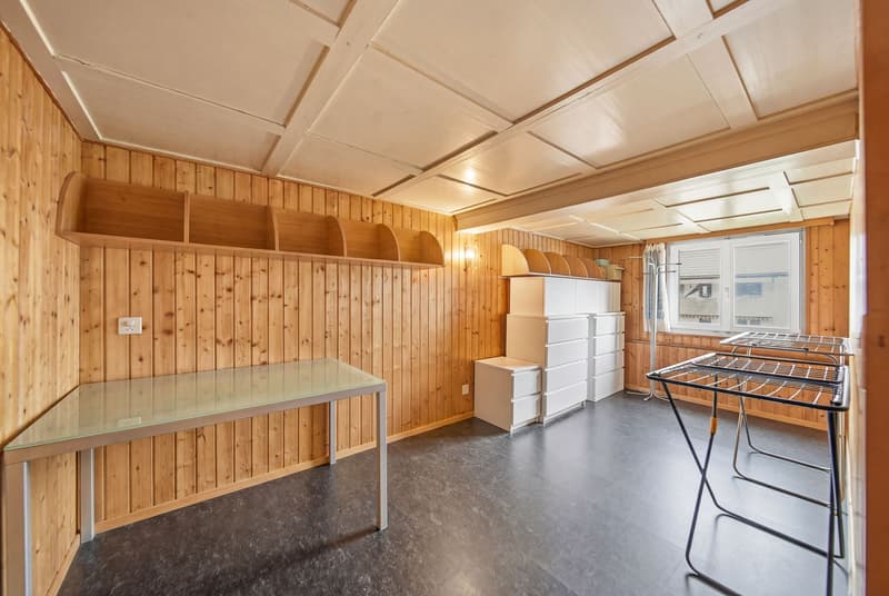 GLARUS HOUSE WITH POTENTIAL IN AN ATTRACTIVE LOCATION (5)