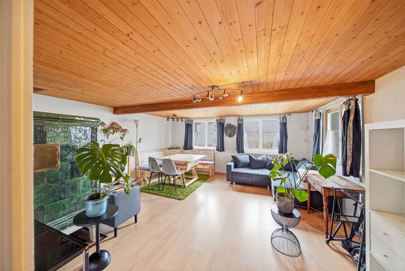 GLARUS HOUSE WITH POTENTIAL IN AN ATTRACTIVE LOCATION (2)