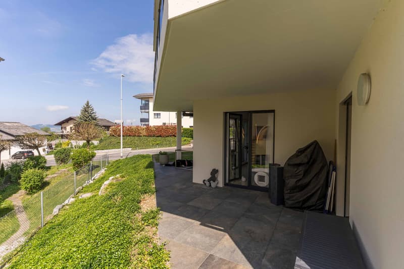 ELEGANTE APPARTAMENTO CON GIARDINO E AMPIO SPAZIO ESTERNO (6)