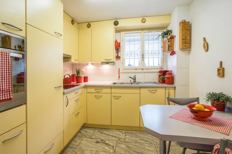 CHARME UND RUHE - FREISTEHENDES EINFAMILIENHAUS IN DOTTIKON (4)