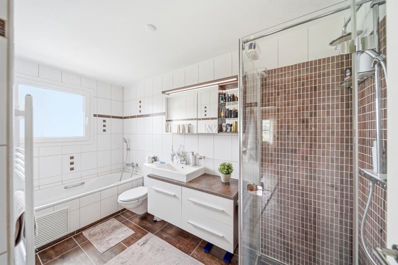 NICE AND GOOD - WELL-KEPT 4.5 ROOM APARTMENT IN THE CITY CENTER (6)