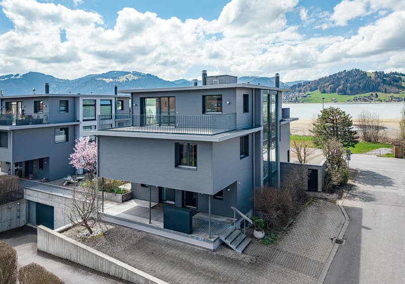 DOPPELEINFAMILIENHAUS DER SONDERKLASSE AM SIHLSEE (1)