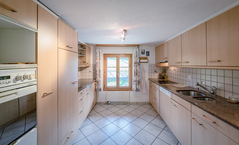 CHARMANT ET ABORDABLE - MAISON DE 8 CHAMBRES AVEC APPARTEMENT INDÉPENDANT (3)