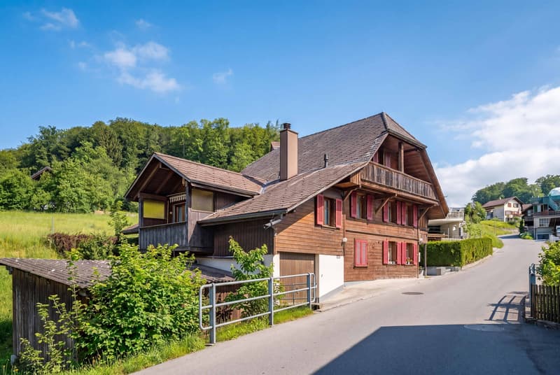 CHARMANTES ZUHAUSE MIT EINLIEGERWOHNUNG (1)