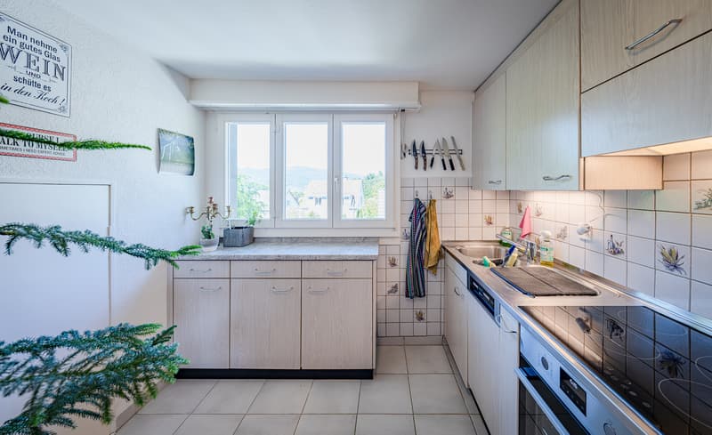 FULLY LET MULTI-FAMILY HOUSE WITH 5.24% GROSS YIELD (3)