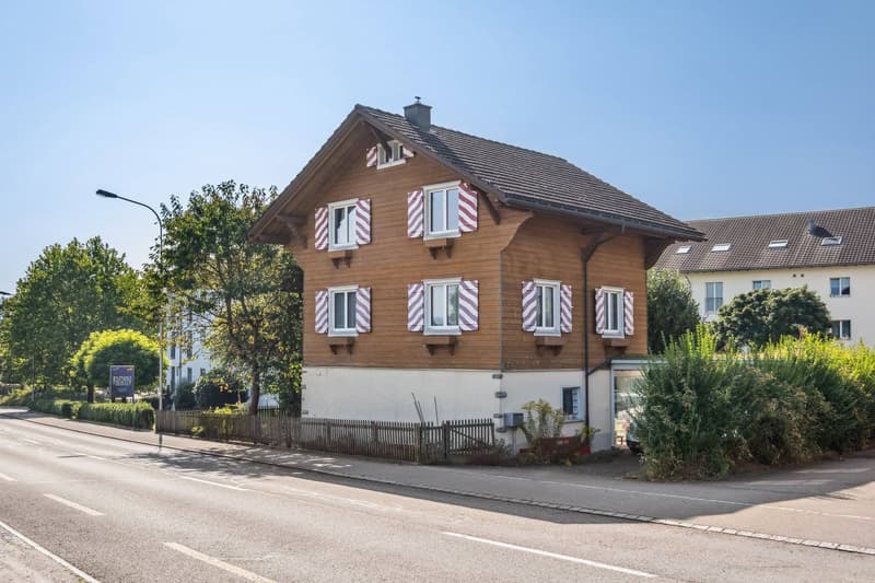 WHERE RUSTIC CHARM MEETS GREAT POTENTIAL (6)