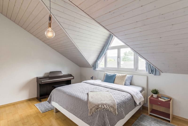 BEAUCOUP D'ESPACE ET VUE SUR LA VERDURE - MAISON INDIVIDUELLE DE 5,5 PIÈCES AVEC APPARTEMENT ANNEXE (6)