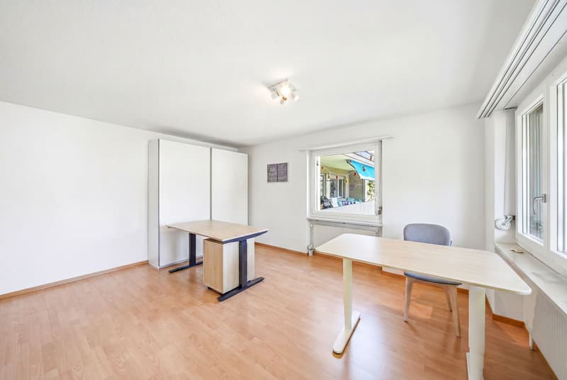 UN ESPACE ÉTONNAMMENT VASTE - 2,5 PIÈCES SUR 63 M² (4)