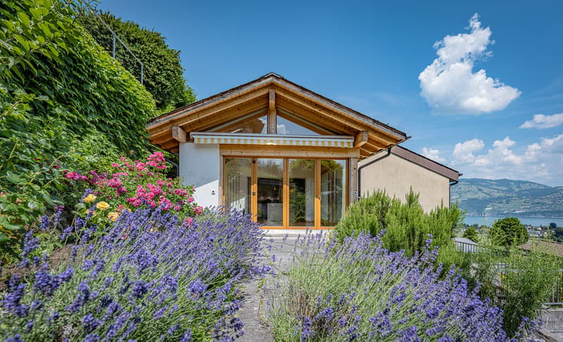 LIVE WHERE OTHERS GO ON VACATION — LAKEFRONT VIEW & GARDEN OASIS IN SPIEZ (7)