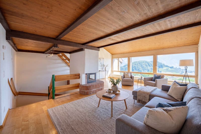 LIVE WHERE OTHERS GO ON VACATION — LAKEFRONT VIEW & GARDEN OASIS IN SPIEZ (2)