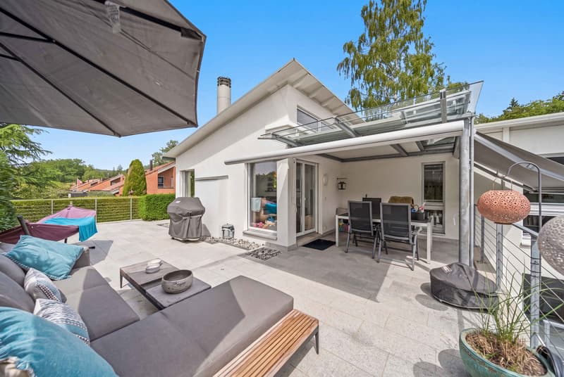 OVERVIEWING GREEN SPACES — ELEGANT 6.5-ROOM SINGLE-FAMILY HOME (7)