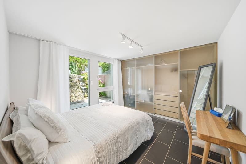 OVERVIEWING GREEN SPACES — ELEGANT 6.5-ROOM SINGLE-FAMILY HOME (4)