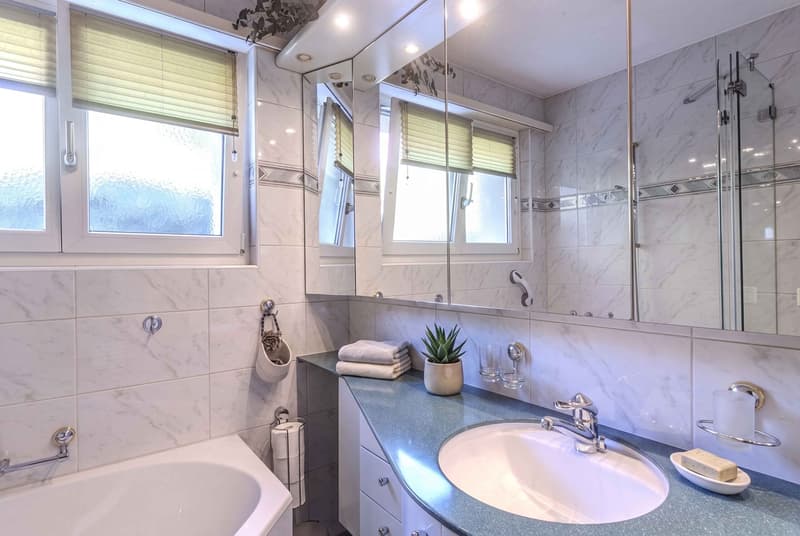 WEITSICHT UND BLICK INS GRÜNE - 4.5 ZIMMER TERRASSENHAUS IN OSTERMUNDIGEN (6)
