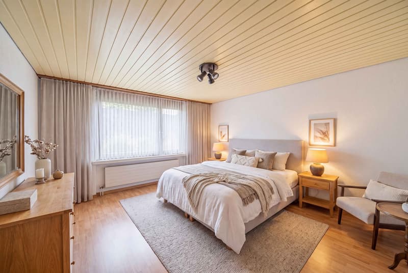 FREISTEHENDES 5.5 ZIMMER EINFAMILIENHAUS MIT VIEL UMSCHWUNG (4)