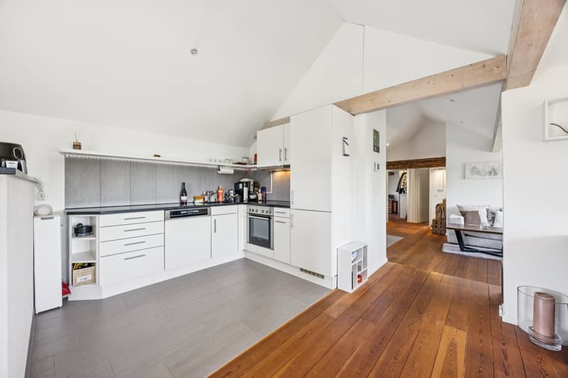 STILVOLLE 3.5 ZIMMER DACHWOHNUNG NÄHE BODENSEE (3)