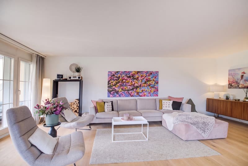 EXKLUSIVE 6.5 ZIMMER MAISONETTEWOHNUNG IM ZÜRCHER OBERLAND (2)