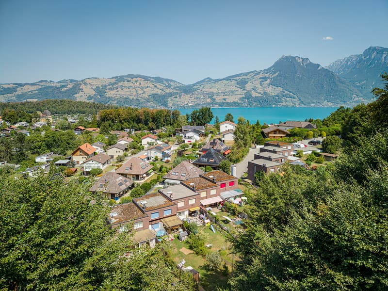IHR ZUHAUSE ZWISCHEN SEE UND BERGEN - 4.5 ZIMMER REIHENMITTELHAUS IN SPIEZ (1)