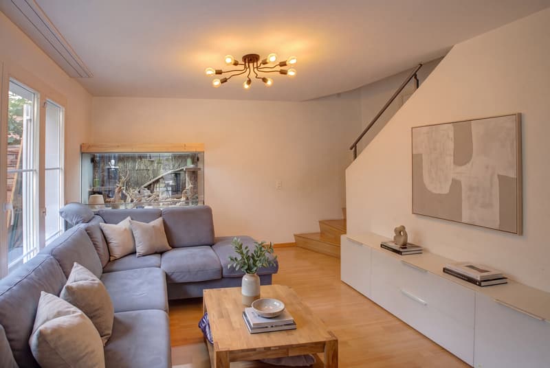 GEPFLEGTES 4.5 ZIMMER REIHENECKHAUS NEBEN DER AARE IN DÖTTINGEN (2)