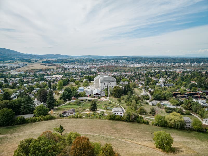 693 M² BAULAND AN BEGEHRTER HANGLAGE IN DORNACH (7)