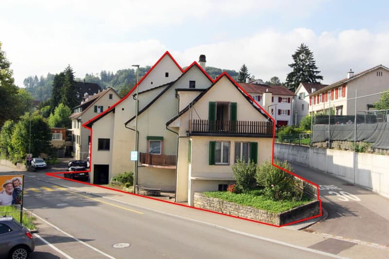 Renovation-requiring farmhouse with large barn (2)