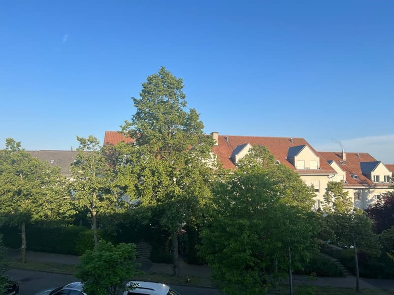 Appartement lumineux 4.5 pièces avec balcon et belle vue à Niederwangen près de Berne (10)